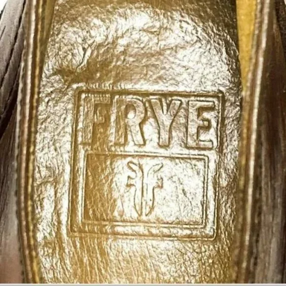 Frye James Brown Burnished Distressed Leather Chukka Boots - Size 7.5